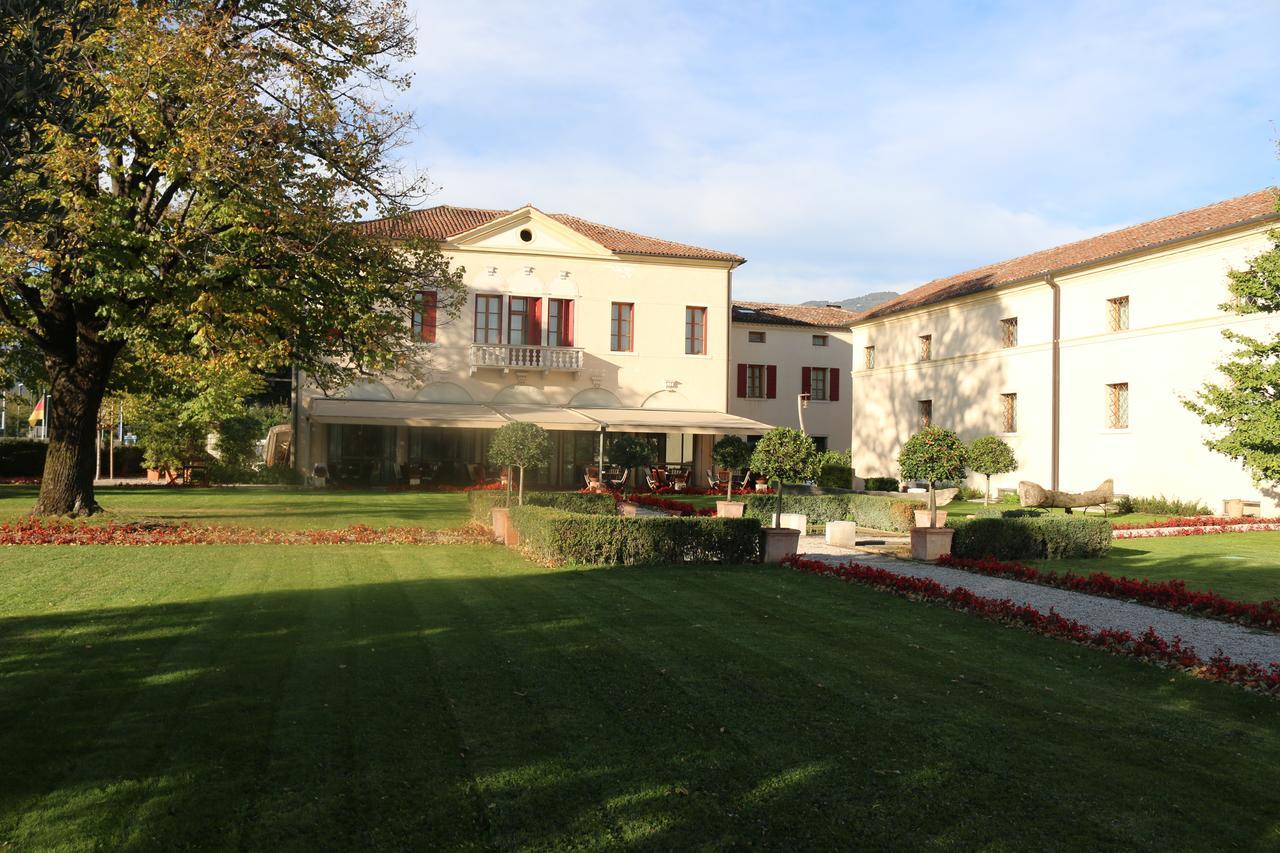 Hotel Villa Ca' Sette Bassano del Grappa Bagian luar foto